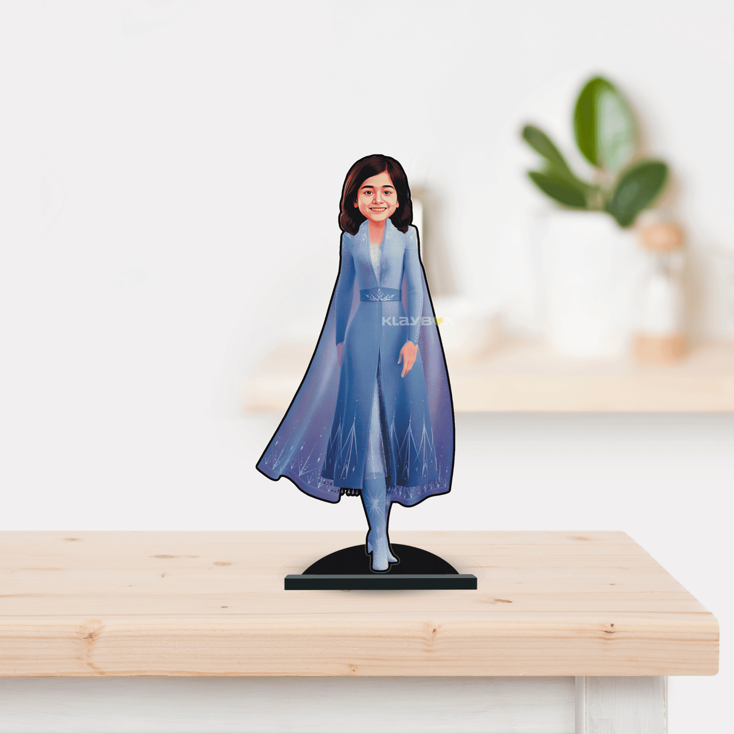 Superhero minify Elsa